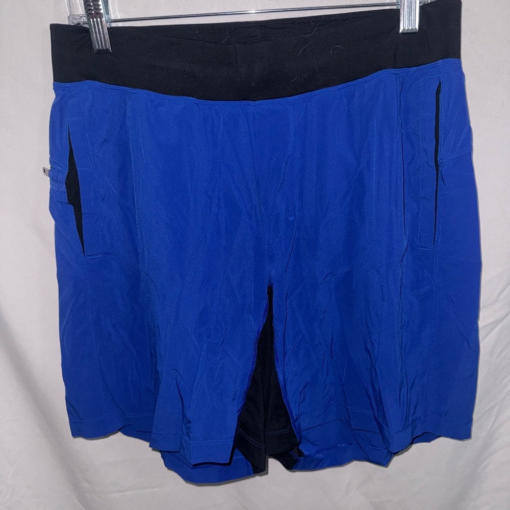 Lululemon 7” inseam large workout shorts
